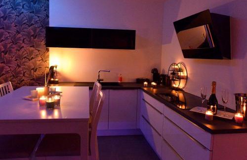 Oupeye Apartment | SuiteDreams - Sky Suite - Liège