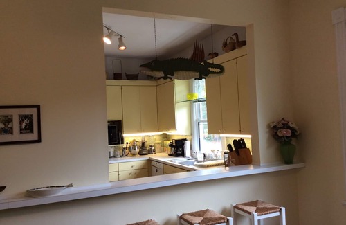 Irvington Cottage | Summer at the Rivah in Irvington! Come see for yourself!
