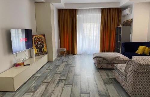 Stefanestii de Jos Apartment | Summer cosmopolis