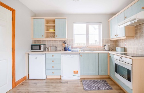 Lahinch House | Summer Cove 04