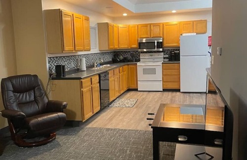 East End House | Summer dates! Spacious 3 bed 2 bath! Enormous Kitchen! Close to Lake Superior!