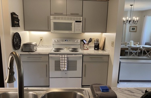 Stratton Mountain Condo | Summer getaway-walk to Stratton Village, tennis, fitness, and pool-Mtn. Views