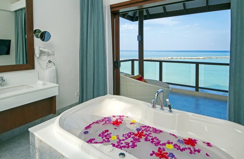 Ziyaraifushi Island Resort | Summer Island Maldives