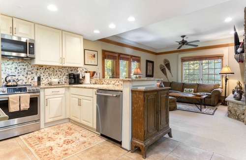 Beaver Creek Condo | Summer isn't Over Yet! Recently Updated 1 BR Condo in Charter Beaver Creek - So Many Amenities!