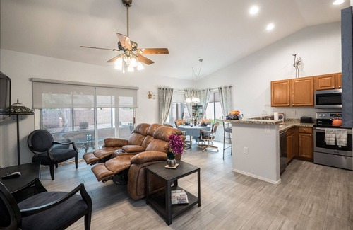 Chandler House | Summer Special 2 Bedroom Home in Sunbird, 2 Bed 2 Bath in Sunbird Resort