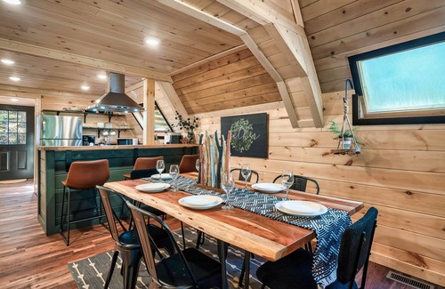 Cosby Cabin | Summer Special! Cozy A-Frame, Hot Tub & Fire Pit