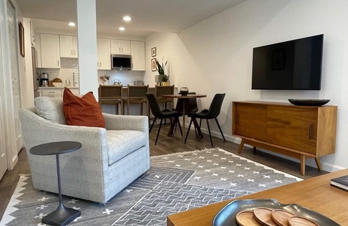 Annapolis House | Summer Special in Annapolis! Pristine, Peaceful, Walkable 1B/1B Apt. Sleeps 4.
