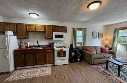 Bessemer Condo | Summer Vacay Hangout at Powderhorn Mountain