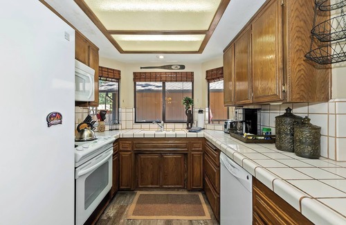 Summit Estates Cabin | Summit Adventure Condo by Destination Big Bear: Steps from Snow Summit Resort! Multiple Balconies!