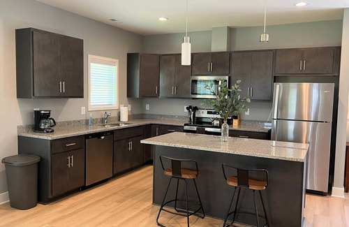 Blacksburg House | Summit Townhouse , New Townhome In The Summit Community-Blacksburg, VA