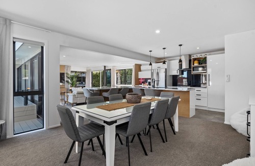 Mangawhai Heads House | Sun Kissed Pool Villa - Mangawhai Holiday Home