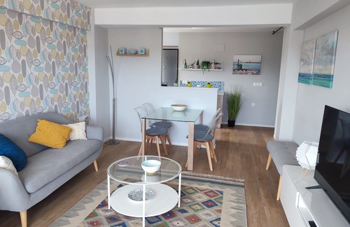 Javea Apartment | Sun, sea & spectacular views in superb situation steeped in sunshine!