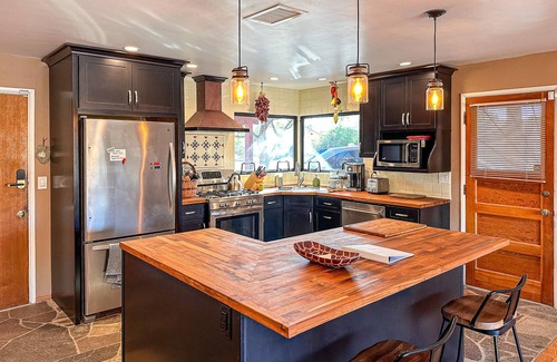 Tucson House | Sun-soaked & charming dog-friendly retreat with private pool, large patio, & W/D
