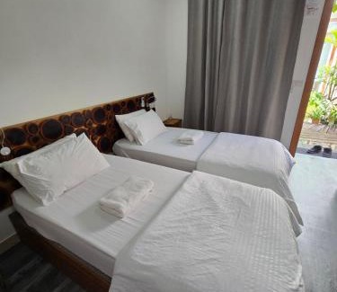 Thulusdhoo Island House | Sun & Surf
