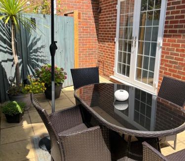 Weybridge Apartment | Sun Terrace Lodge Weybridge
