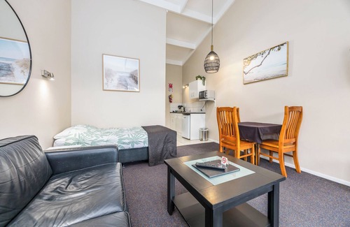 Wellsford Apartment | Sun Valley Motel - Unit 3 (1 bedroom)