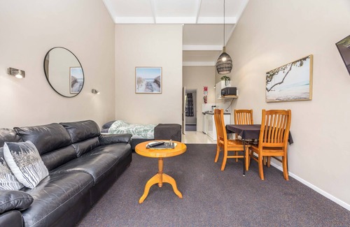 Wellsford Apartment | Sun Valley Motel - Unit 7 (1 bedroom)