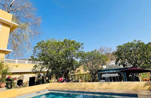Jaipur Villa | Sunar Bagh An Exclusive 3 bedroom Mountain Castle