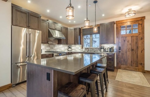 Cle Elum House | Suncadia 3 Bdrm Family Home with Spectacular Views
