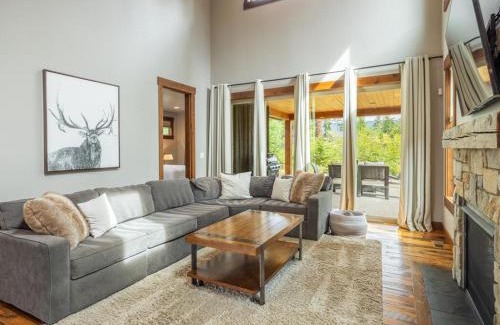 Cle Elum House | Suncadia 3 Bdrm Home with Hot Tub in Resort Core