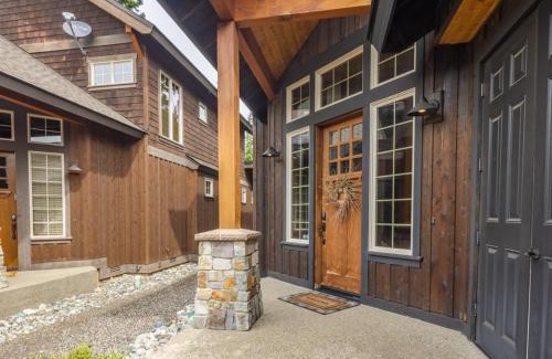 Cle Elum House | Suncadia 3 Bdrm Home with Hot Tub in Resort Core