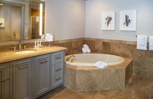 Queensridge Resort | Suncoast Hotel and Casino