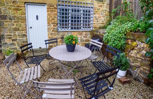 Banbury House | Suncroft