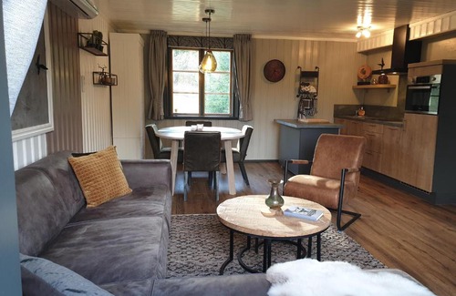 Stollet Ski Chalet | Sundbergsheden Stugby