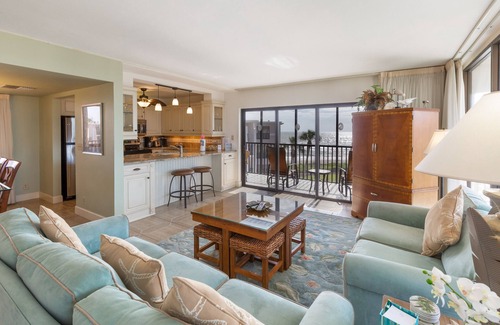 Sanibel Condo | Sundial F401 Penthouse Beachfront with Wrap Around Balcony