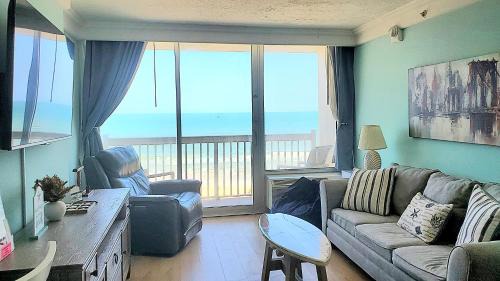 Ortona Park Apartment | Sunkissed-Modern Oceanfront Condo Daytona Beach