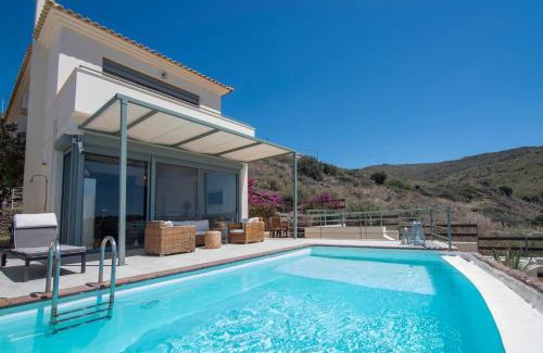 Kontos Villa | Sunkissed Villa
