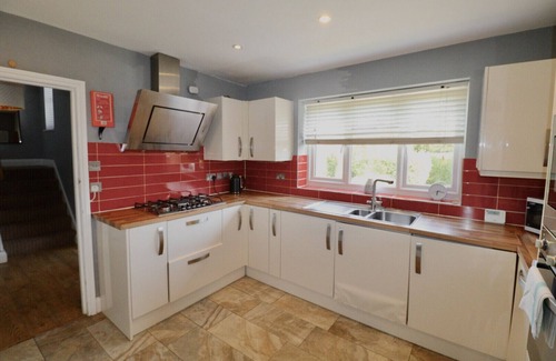 Sunningdale Ski Chalet | Sunningdale, Spacious, Stylish Four Bedroom House