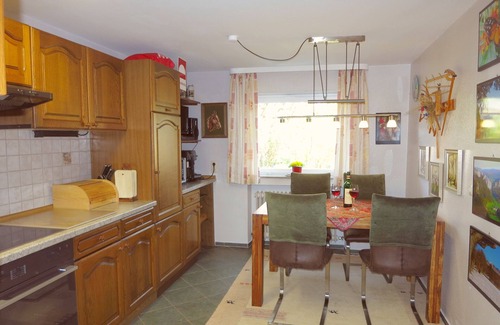 Buhlingen Apartment | Sunny 4-star-holiday apartment outside historical town (2000 years)