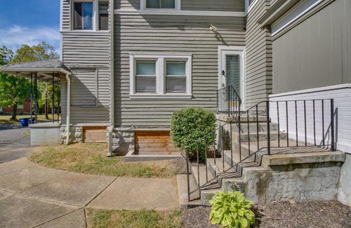 Dayton Apartment | Sunny and Spacious Dayton Condo about 1 Mi to Downtown!