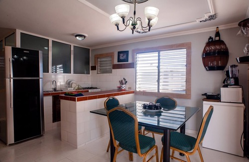 Varadero House | Sunny and Upscale Flat in Varadero Beach