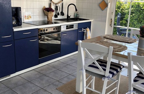 Vorpommern-Greifswald District House | Sunny beach house right on the lagoon with water views for 2-4 people