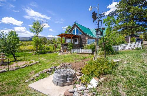 Cedaredge House | Sunny Cedaredge Home with Mtn Views - Hike and Fish!