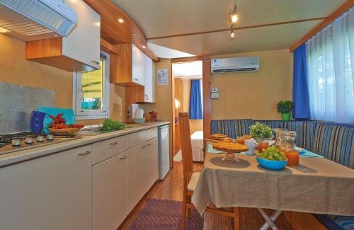 Baia Domizia Ski Chalet | Sunny Chalet in Baia Domizia