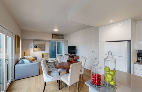 Uptown Condo | Sunny Condo in New Building with Great Walkable Locale