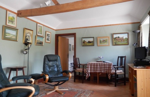Severn Stoke Cottage | Sunny Cottage over-looking part of a Large Garden, in rural surroundings.