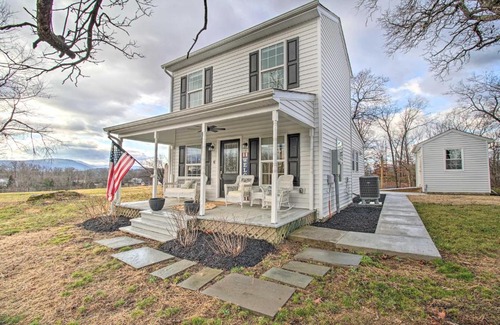 Front Royal House | Sunny Front Royal Vacation Rental with Hot Tub!