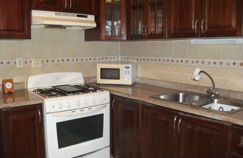 Ensanche Independencia Condo | Sunny furnished condo in S. D., D.R., sleeps up to 5 (3 Beds), 3 1/2 BA, Gazcue