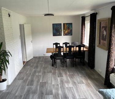 Bud House | Sunny House