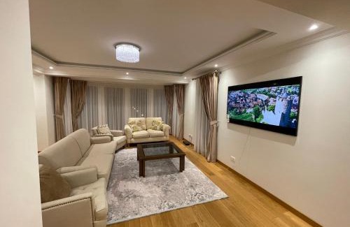 Suceava Villa | Sunny house