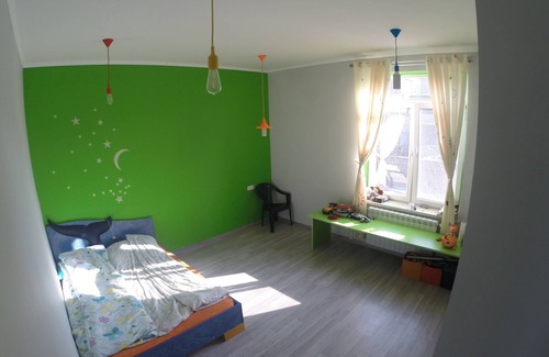 Nor-Nork House | Sunny house with nice garden and huge living room
