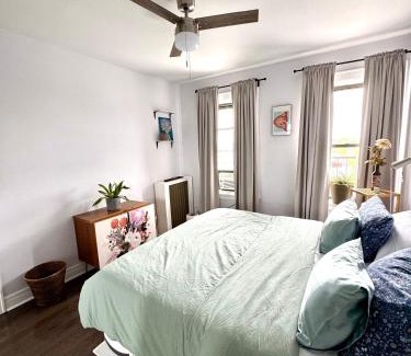 West Side Apartment | Sunny Jersey City 1BR, 25 min to NYC, 15min to EWR, King Bed, Hammock & Park Views