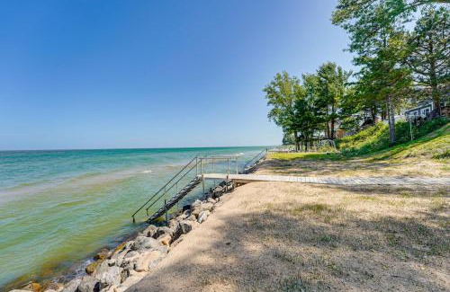 Mears House | Sunny Mears Vacation Rental with Private Beach!