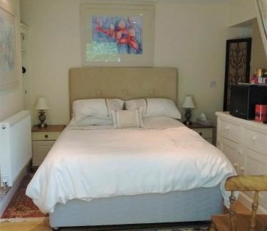 France Lynch Bed & Breakfast | Sunny Patch