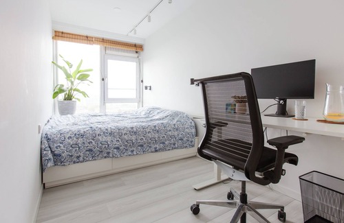 Westlandgracht Bed & Breakfast | Sunny room with gorgeous views