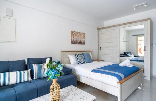 Larnaca City Centre Apartment | Sunny Side Studio W Terrace in Larnaca